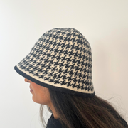 Ladies Houndstooth Pattern Cloche Hat by Alex Max CA9070