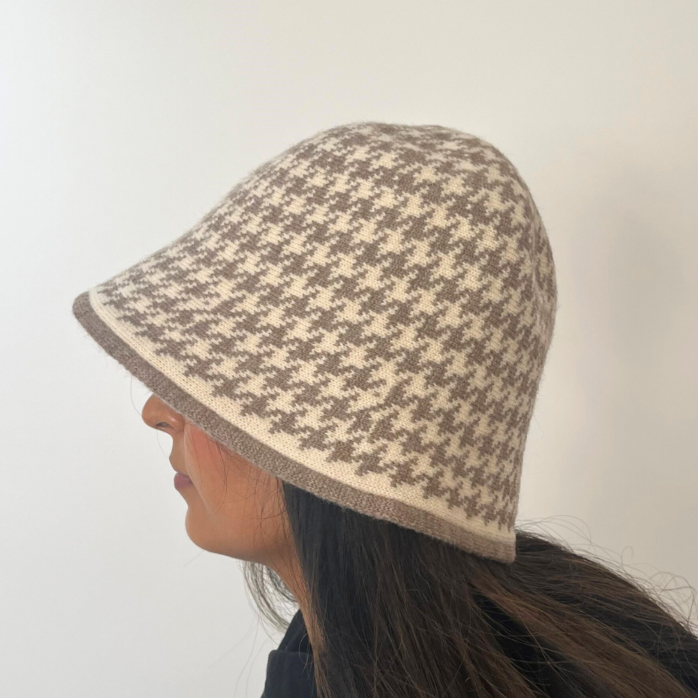 Ladies Houndstooth Pattern Cloche Hat by Alex Max CA9070